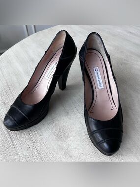 L'autre Chose Black Leather‎ Pumps Heels Womens EU 37